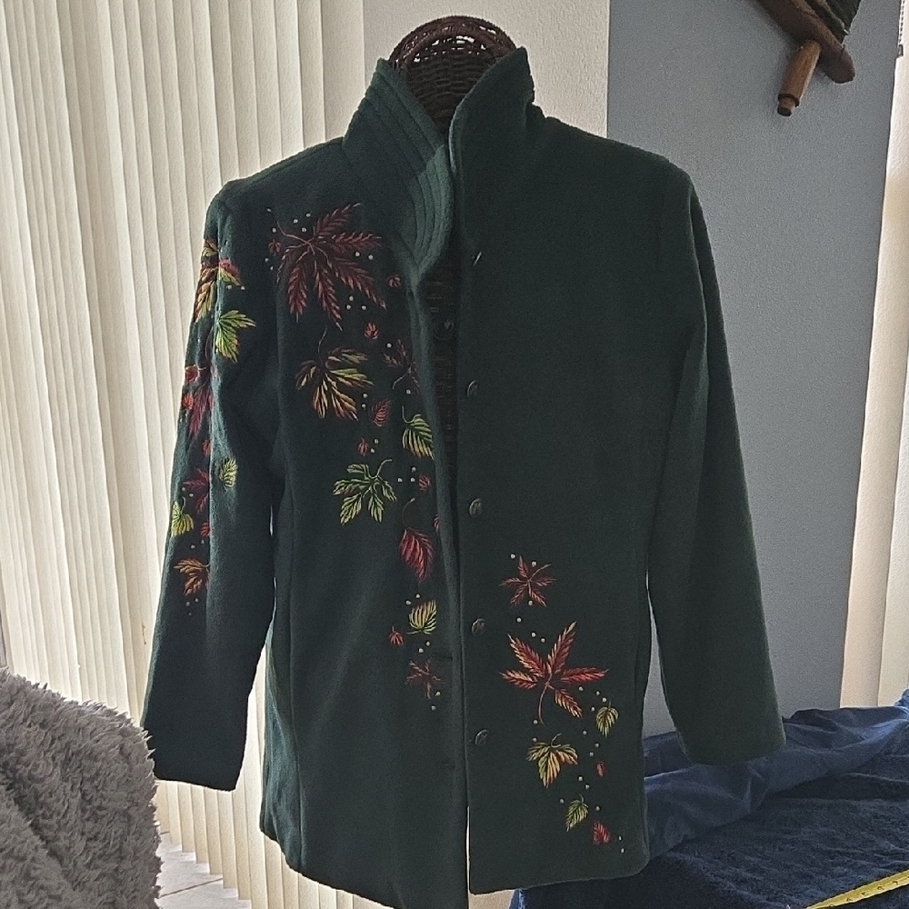 Bob Mackie M Green Autumn Leaf Embroidered Button-Up Wearable Art Fleece Jacket